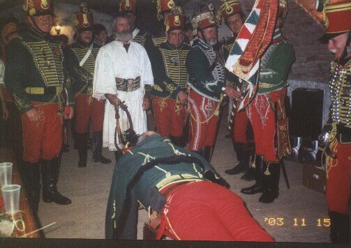 Husarenjagd im Reitstall von Major Capári in Sümeg, Bild Nr. 1